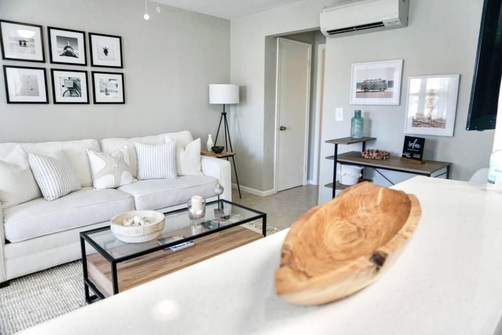 Serenity At Seascape: Steps To The Beach & Shops Palm Beach Shores Exteriér fotografie